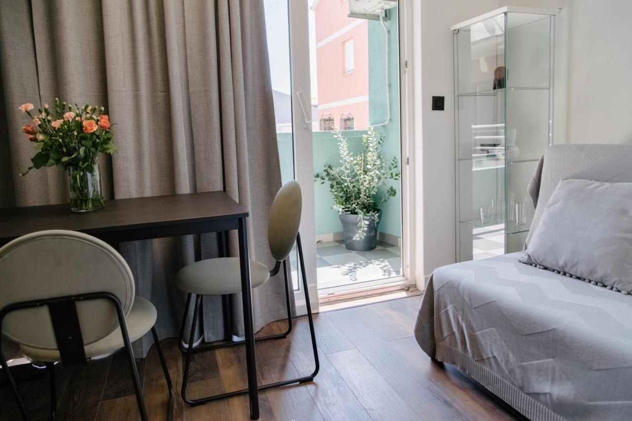 Apartments Toni Спліт Екстер'єр фото