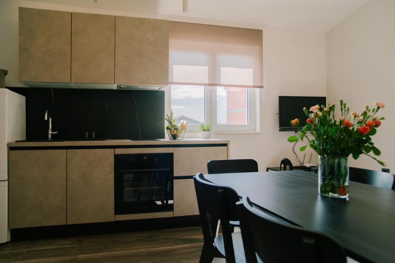 Apartments Toni Спліт Екстер'єр фото