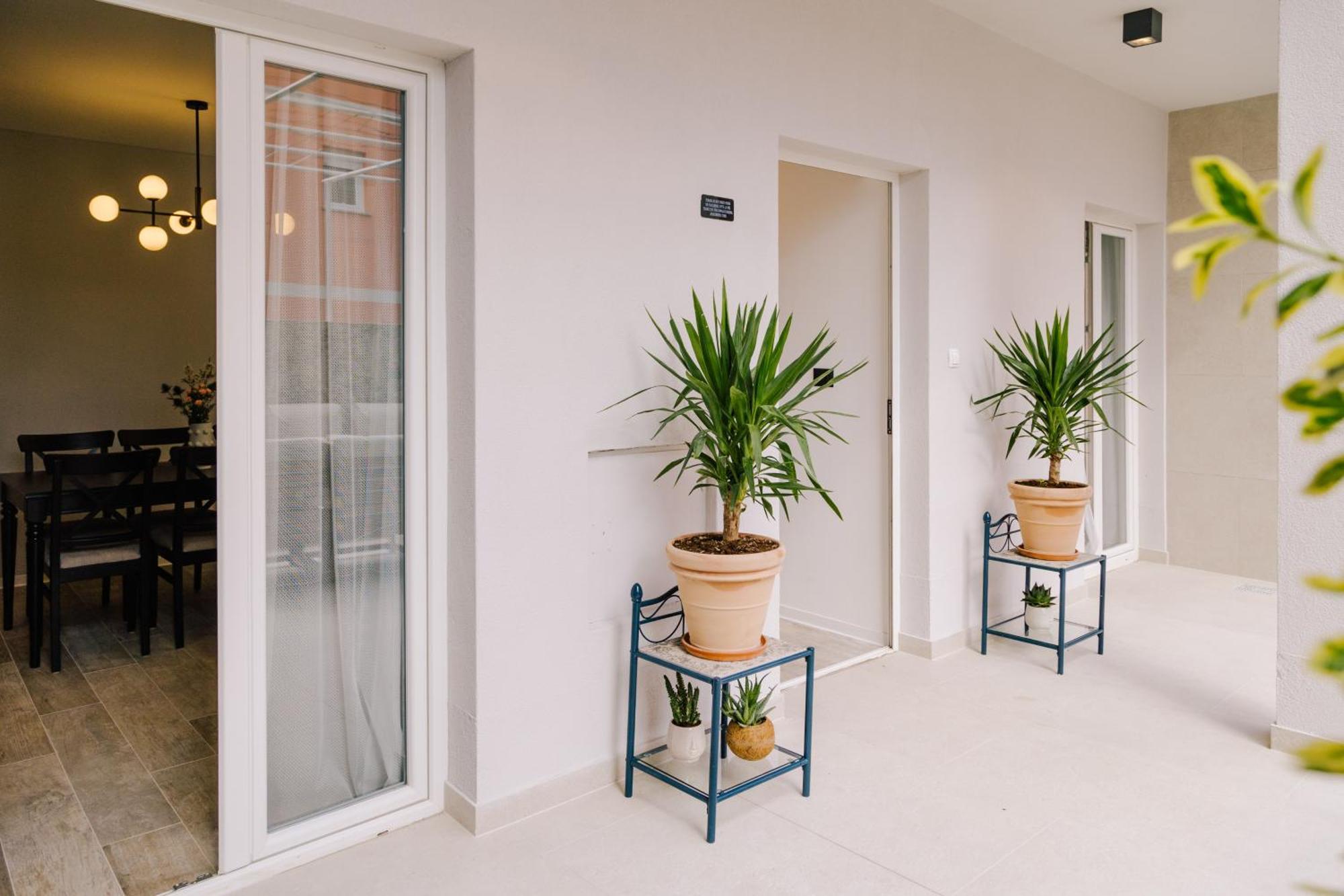 Apartments Toni Спліт Екстер'єр фото