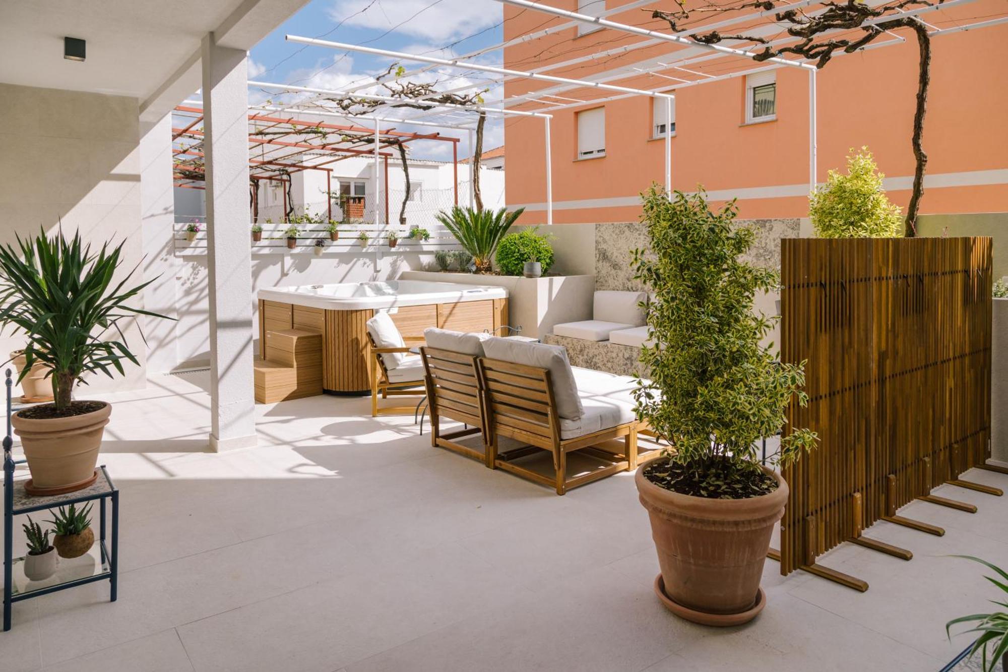 Apartments Toni Спліт Екстер'єр фото